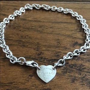 Return to Tiffany and co heart choker. Authentic.
